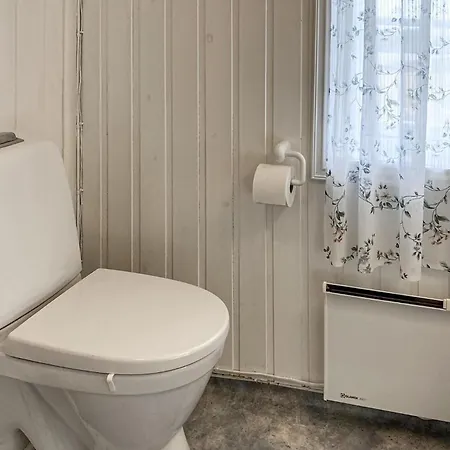 度假居 3 Bedroom Amazing In Smola