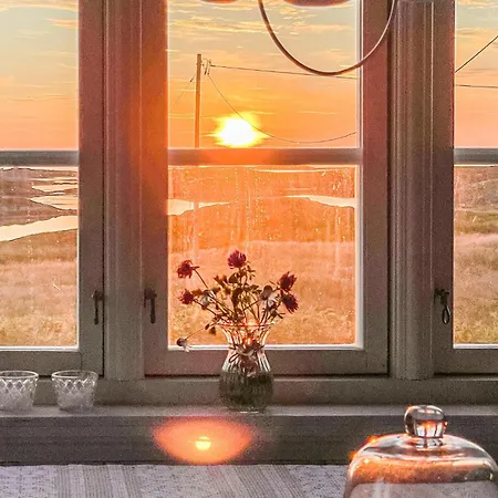 Holiday home 3 Bedroom Amazing In *